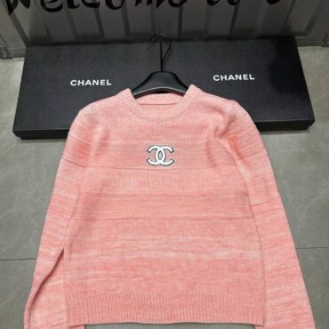 Chanel sweater