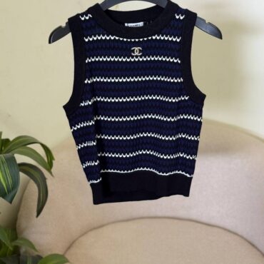 chanel top